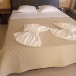 Chrysorama Rooms-golden Vision 3*