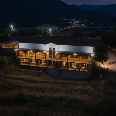 Chrysorama Rooms-golden Vision Guest house