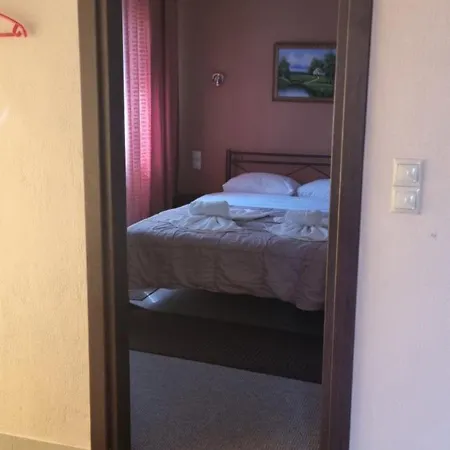 Πανσιόν Chrysorama Rooms-golden Vision 3*