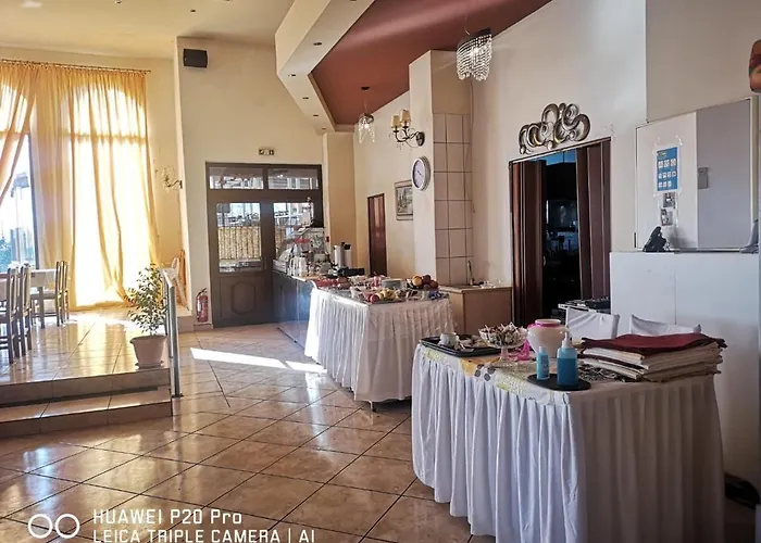 בית הארחה Chrysorama Rooms-golden Vision 3*