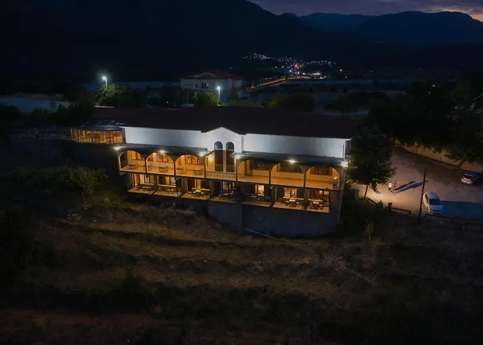 Chrysorama Rooms-golden Vision Guest house