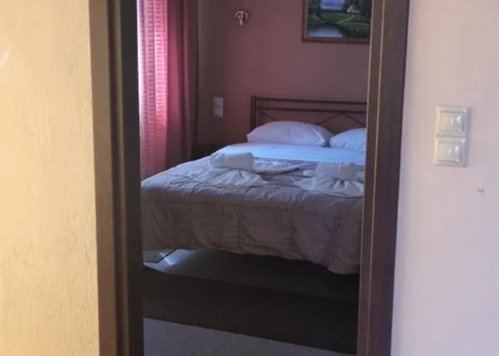 בית הארחה Chrysorama Rooms-golden Vision 3*