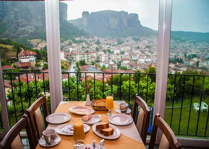 Chrysorama Rooms-golden Vision