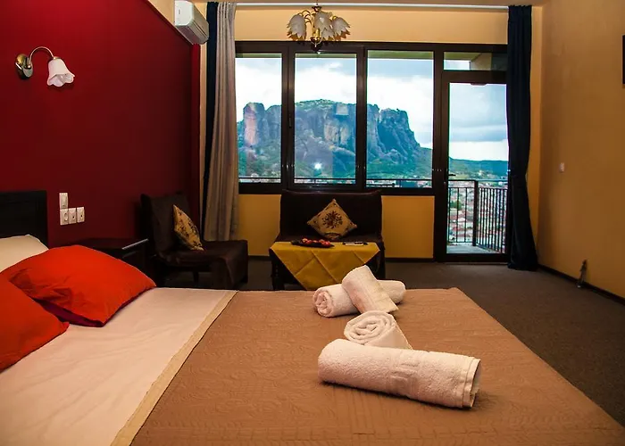 Chrysorama Rooms-golden Vision